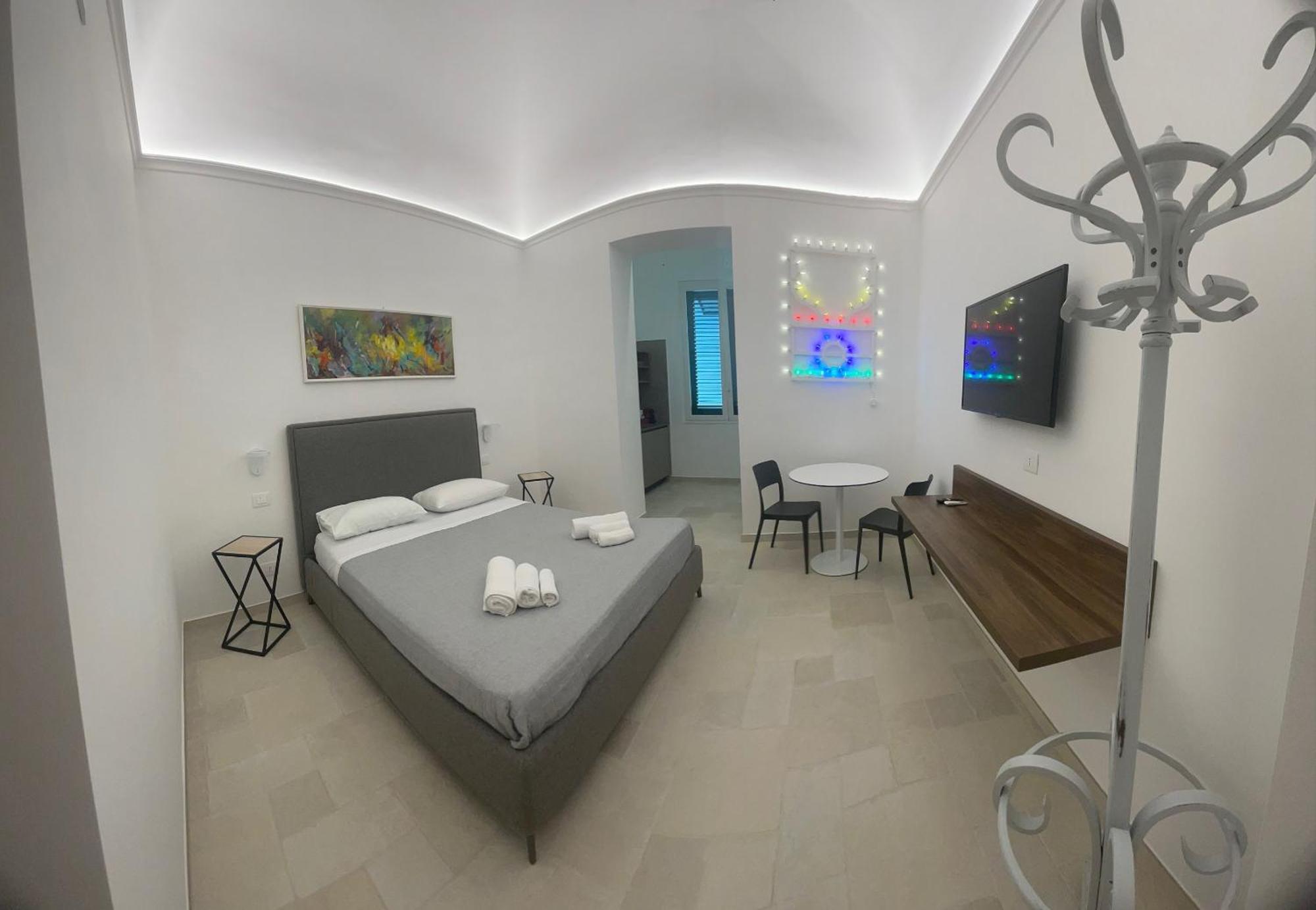 Hotel Civico 38 - Le Tre Chiavi Bari Exterior foto